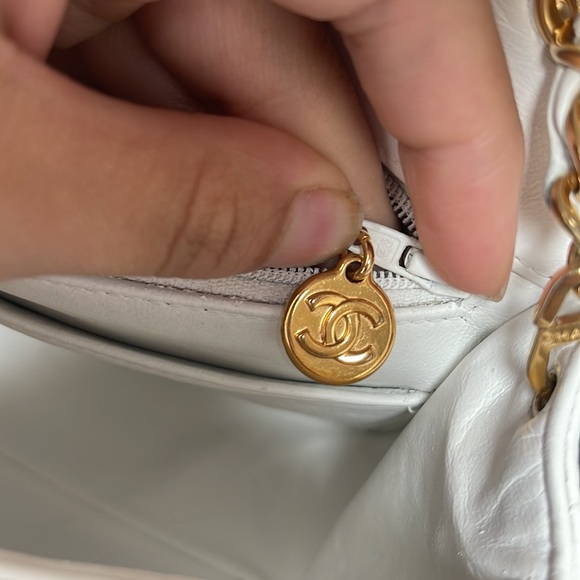 ❌sold❌ Chanel Mini Square Classic Flap Bag 24K Lambskin - Picture 8 of 17